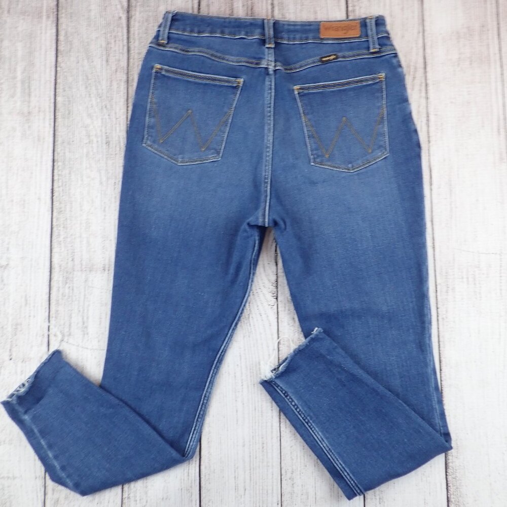 WRANGLER Womens 12 High Rise Unforgettable Skinny Distressed Blue Jeans - Picture 5 of 9